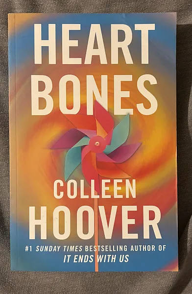 Книга Heart bones