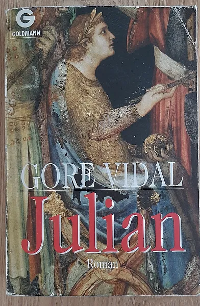 Книга Julian
